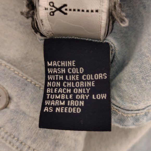 Madewell Denim Boyfriend Shirt - Picture 8 of 8